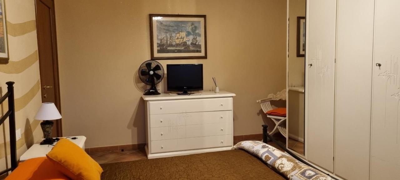 D.E.M. Apartment ลาสเปเซีย ภายนอก รูปภาพ